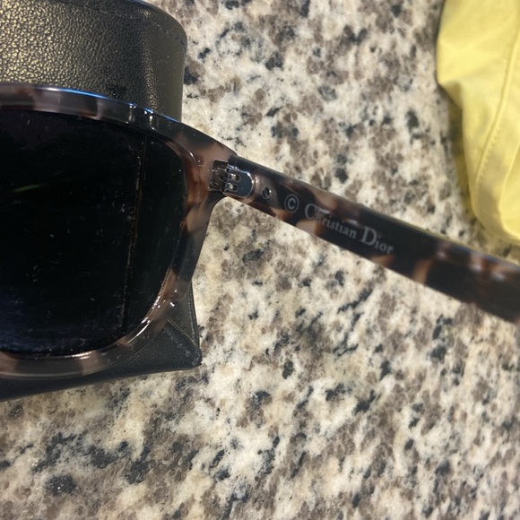 Dior Sunglasses - Picture 6 of 9